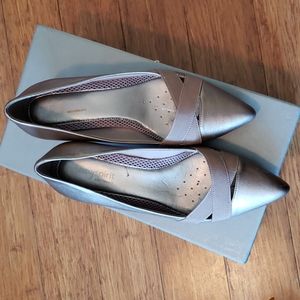 Easyspirit copper heels